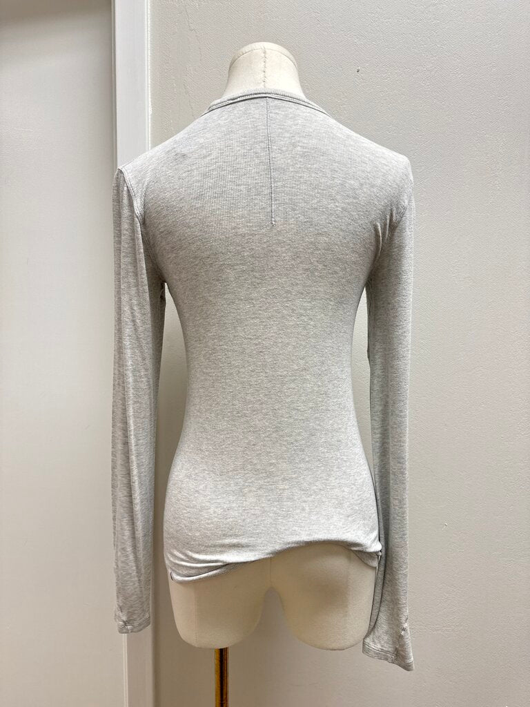 Lululemon Grey Ribbed Tee