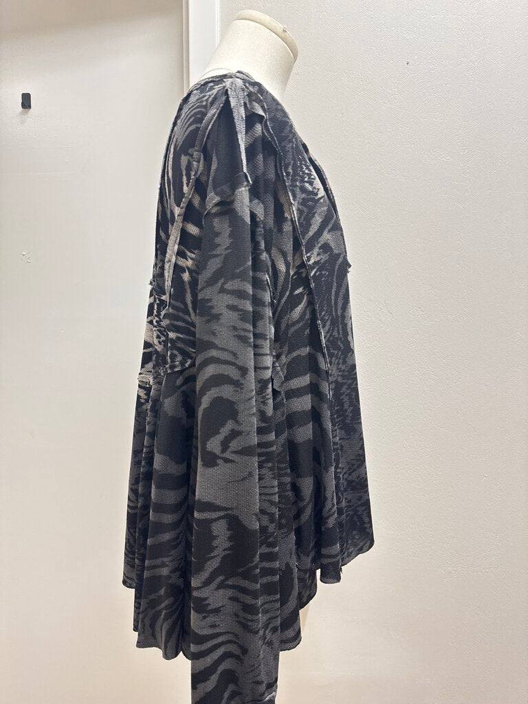 Dress to Kill Grey/Black Tunic