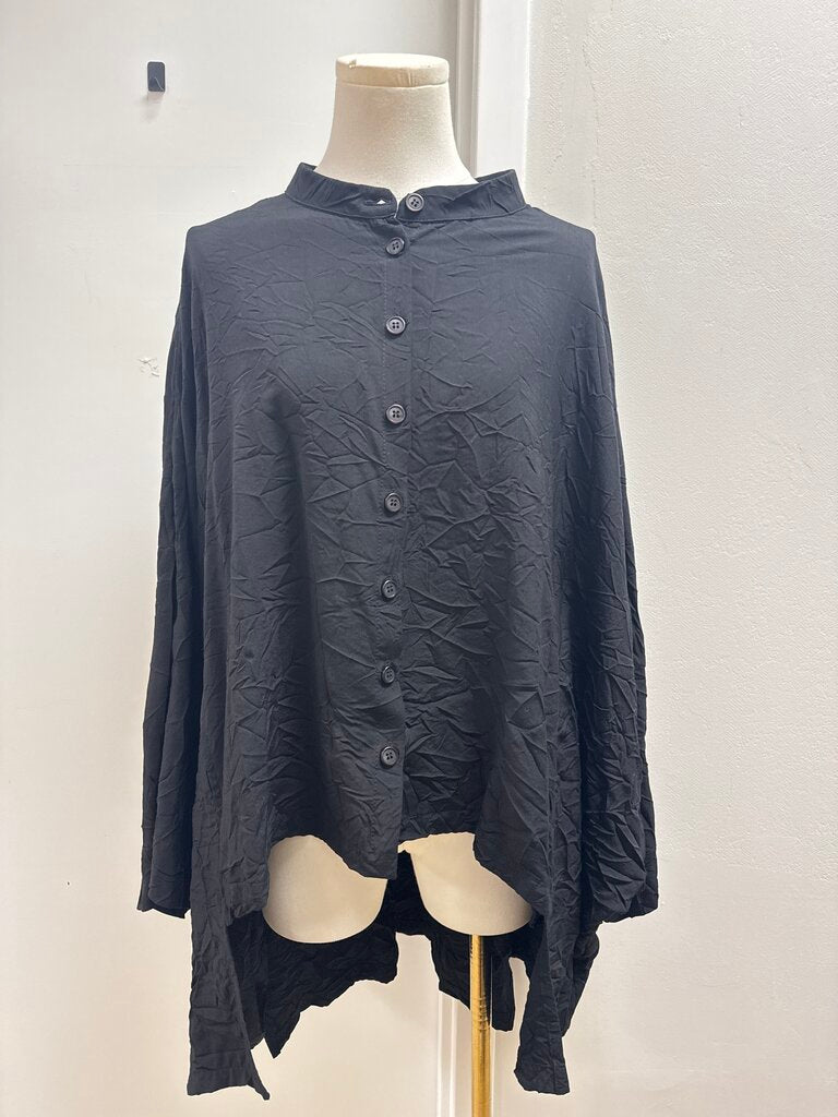 Kedem Black Crinkle Button Up