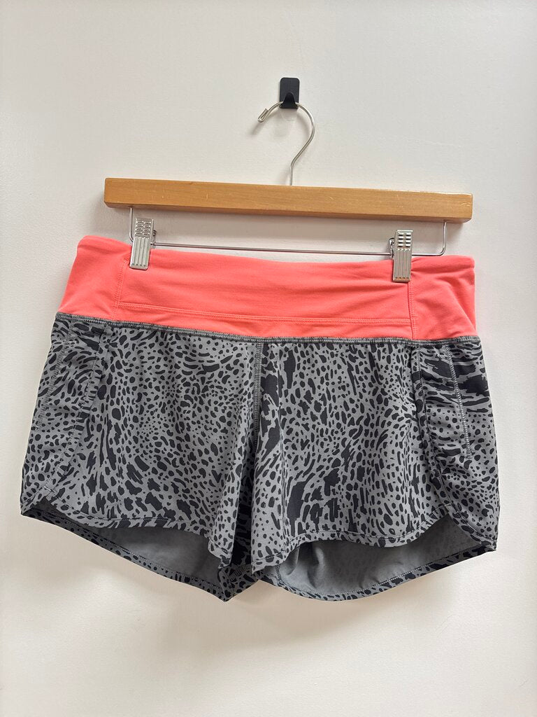 Lululemon Black and Grey Pull On Short