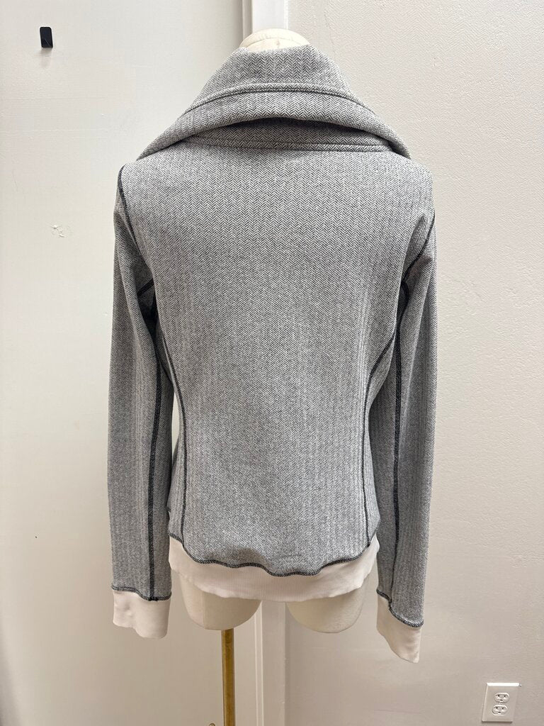 Lululemon Grey Houndstooth Pull Over