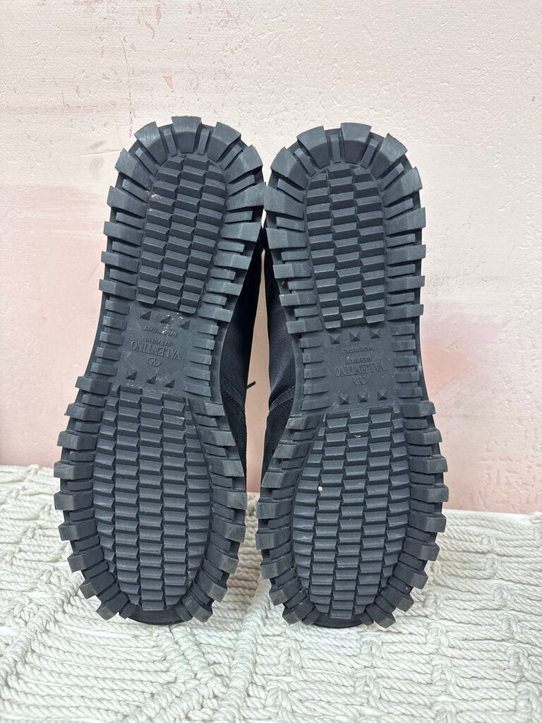 Valentino Black Rockstud Sneaker