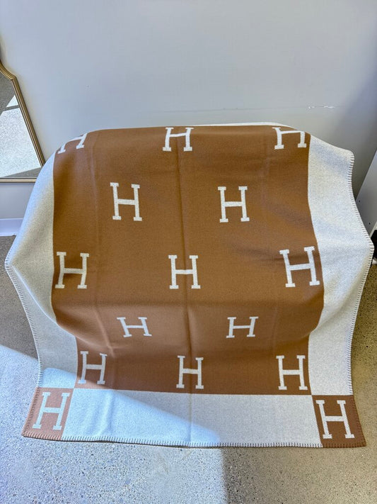 Hermes Brown and Cream Logo Throw Blanket w/Box