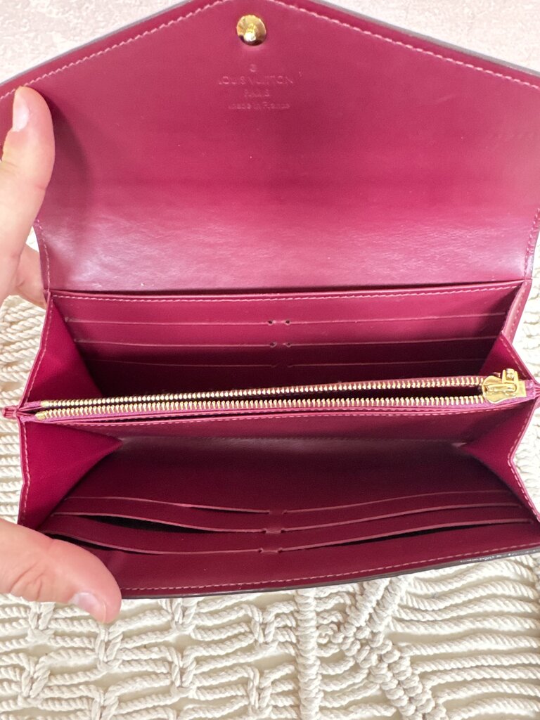 Louis Vuitton Cranberry Patent Vernis Sarah Wallet w/Dustbag