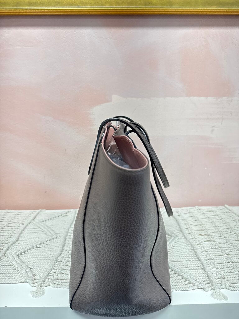 Gucci Taupe Leather Swing Tote
