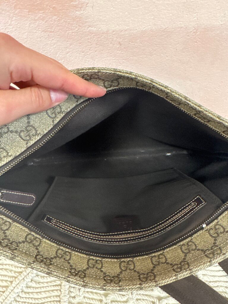 Gucci Monogram Supreme Messenger Crossbody