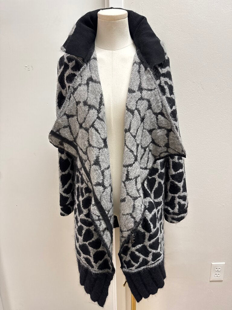 Tricot Chic Grey Printed Sweater Jacket