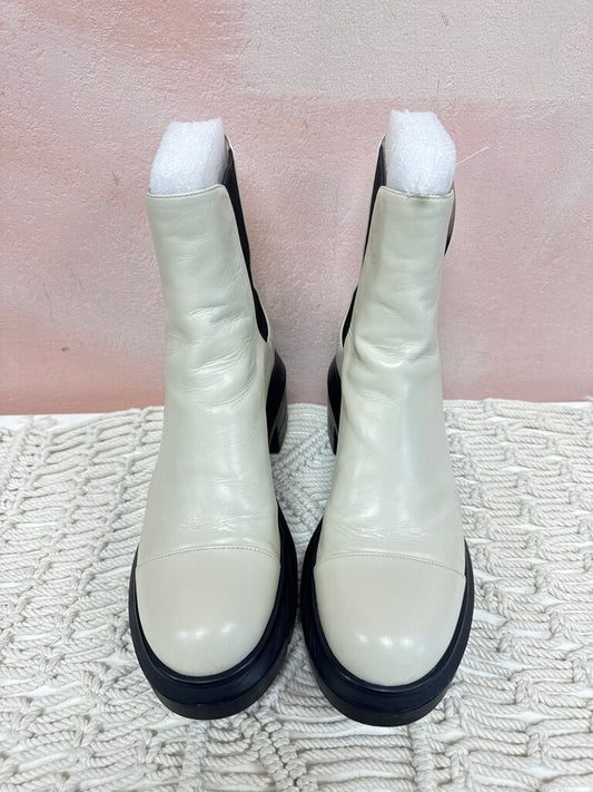 Stuart Weitzman Ivory Lug Sole Mid Boot