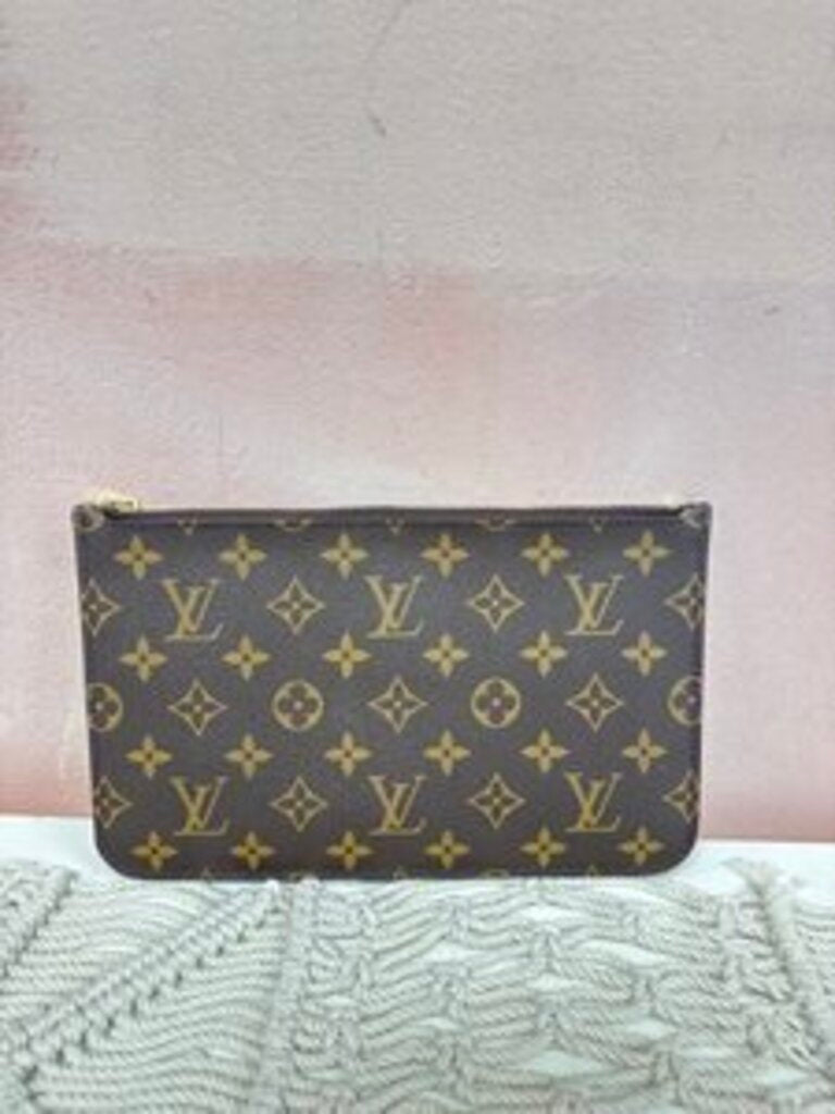 Louis Vuitton Monogram Pochette '21 (OG $650 now 20% off)