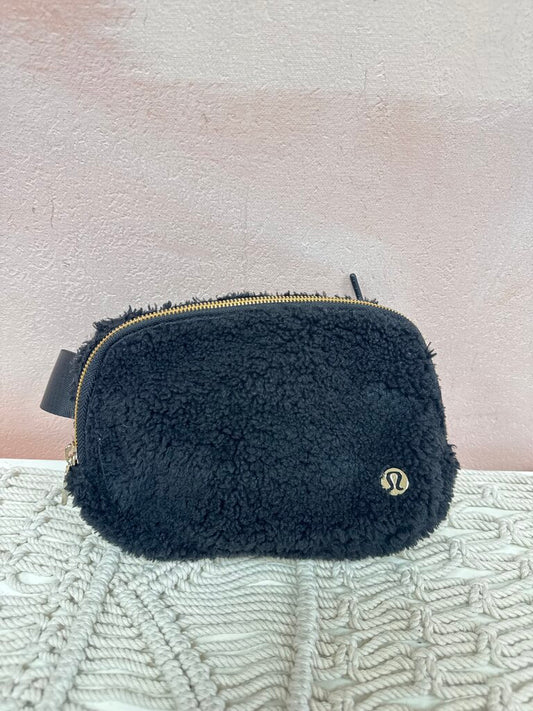 Lululemon Black Sherpa Belt Bag