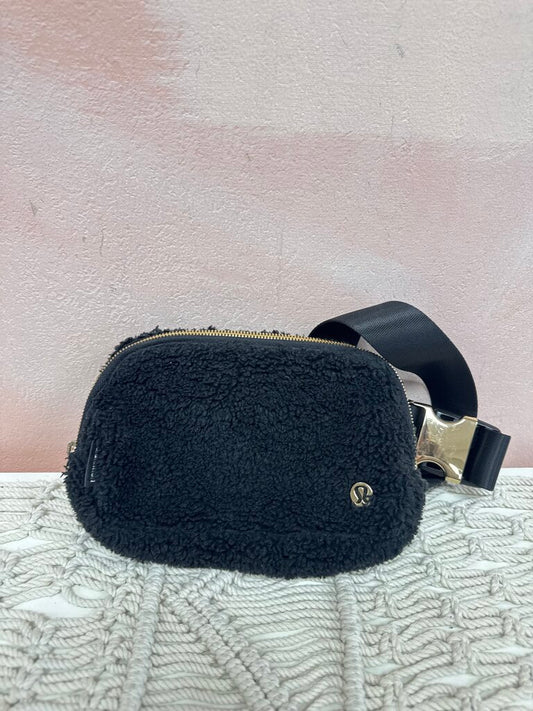 Lululemon Black Sherpa Belt Bag