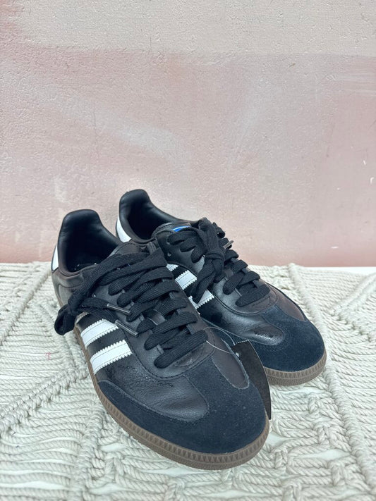 Adidas Black and White Samba (Fits like an 8.5)