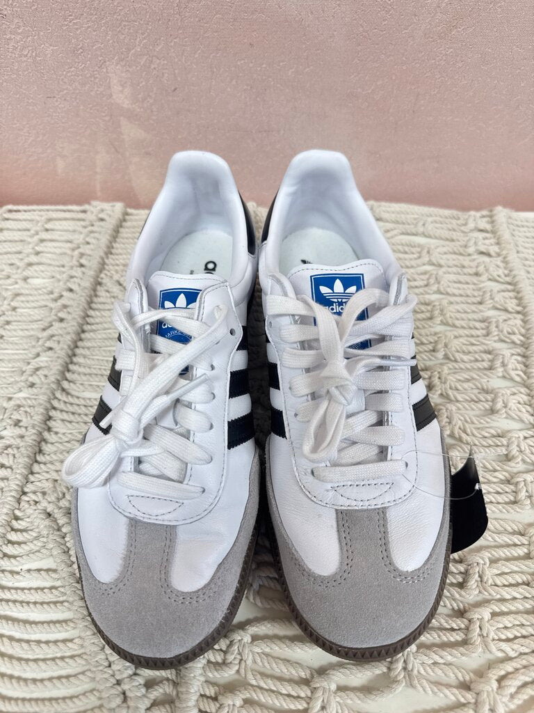 Adidas White and Black Samba (Fits like an 8.5)