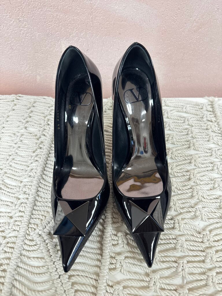 Valentino Black One Stud Patent Pump