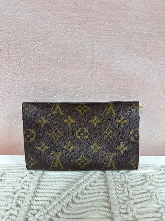 Louis Vuitton Monogram Toiletry Pouch 15 '01