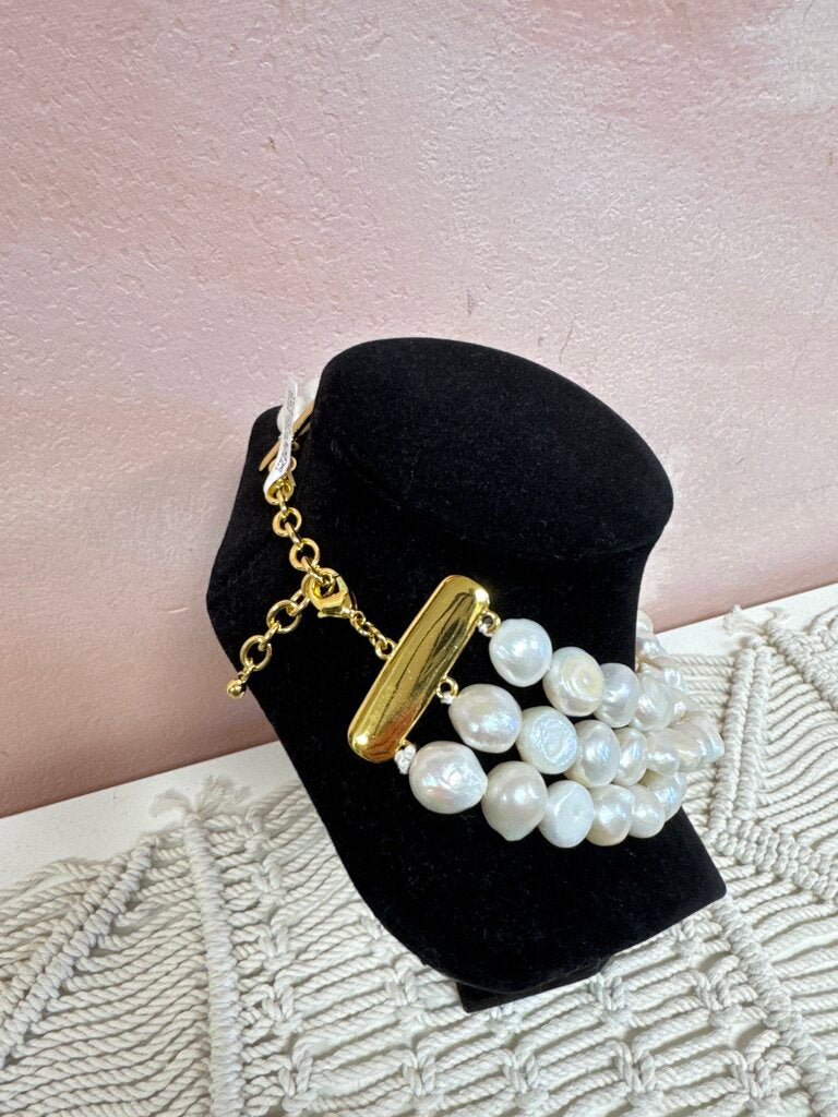 Cult Gaia Pearl Choker Necklace w/Box