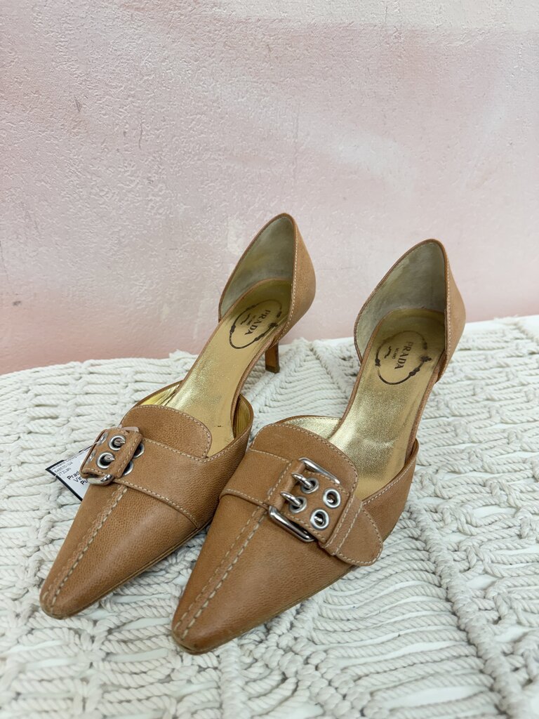 Prada Tan Vintage Buckle Pump