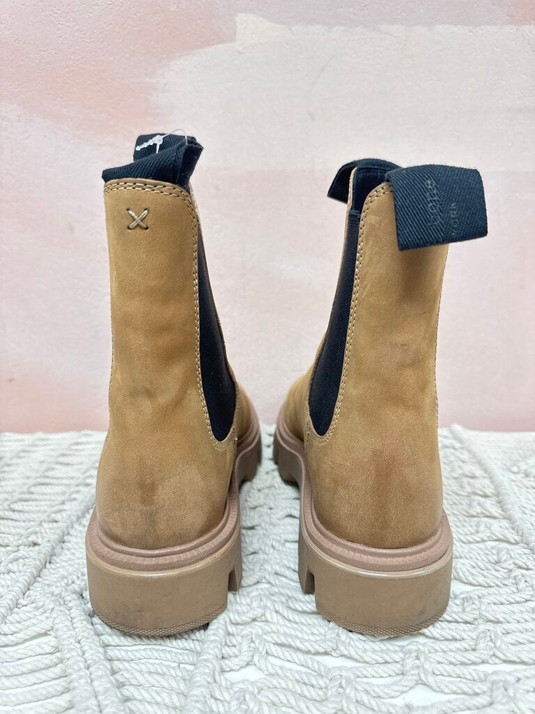 rag & bone Camel Lug Sole Chelsea Boot w/Box