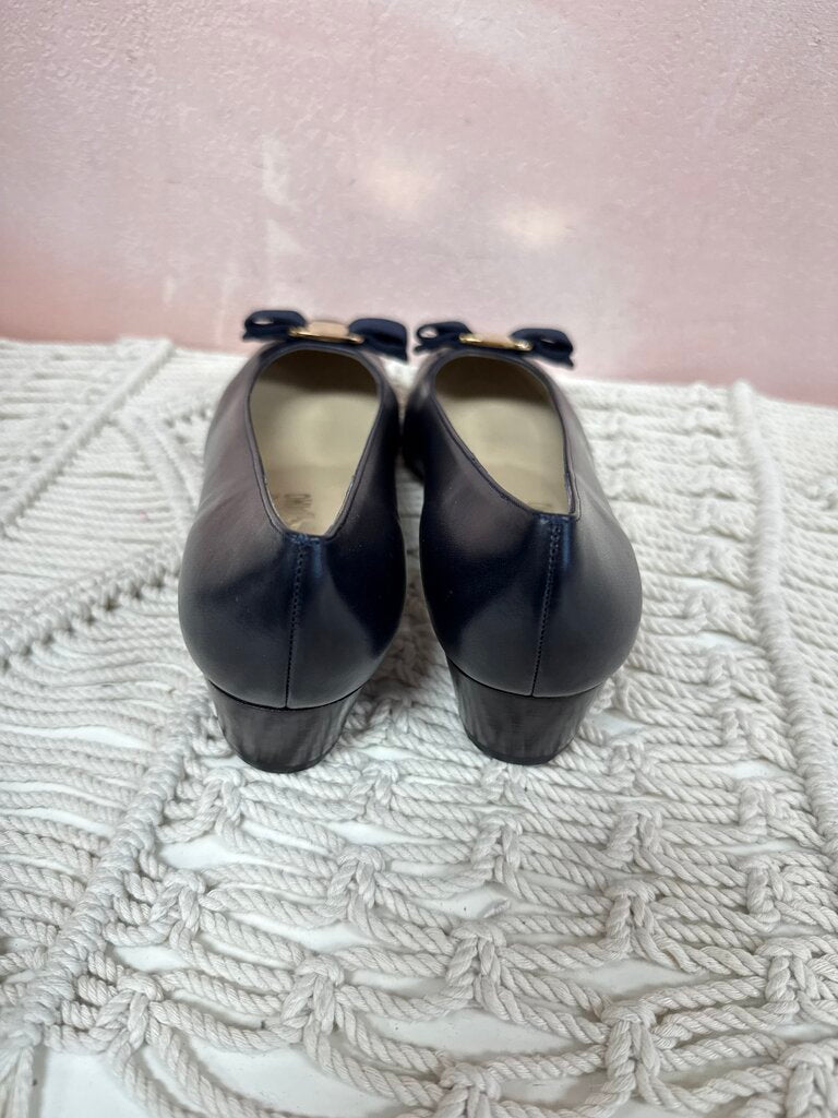 Ferragamo Navy 30mm Bow Pump