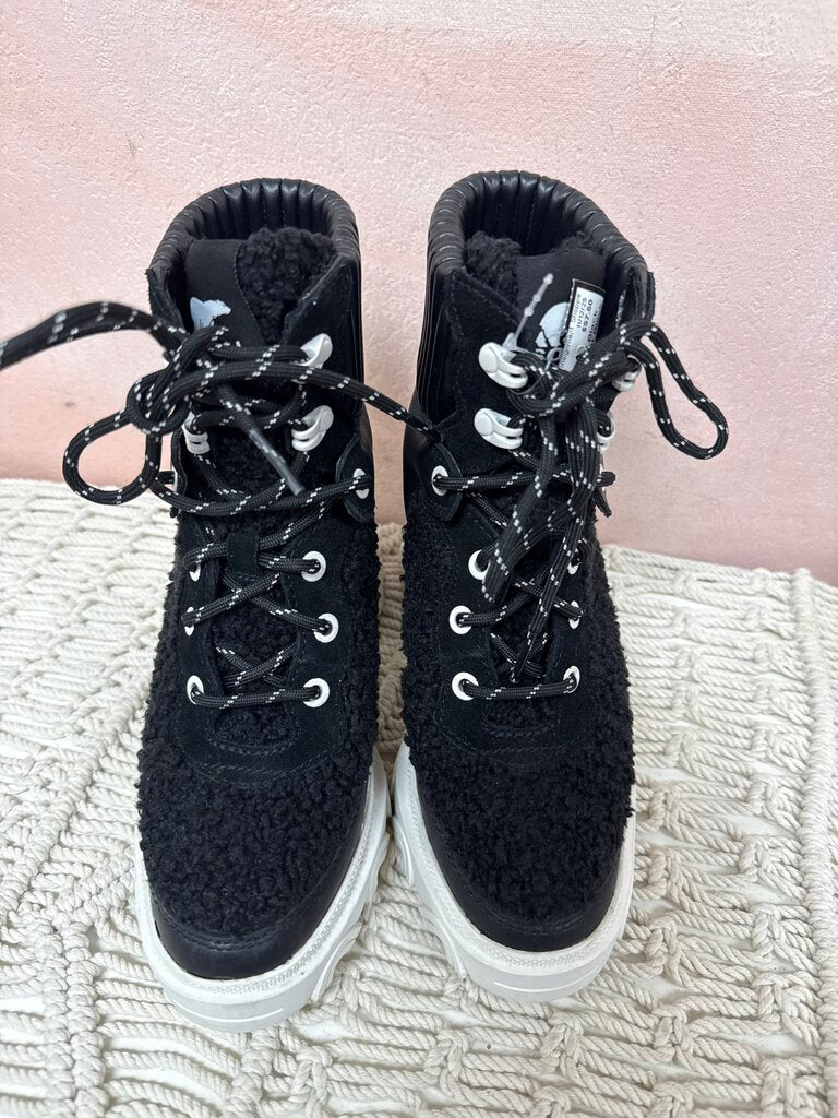 Sorel Black Platform Boot