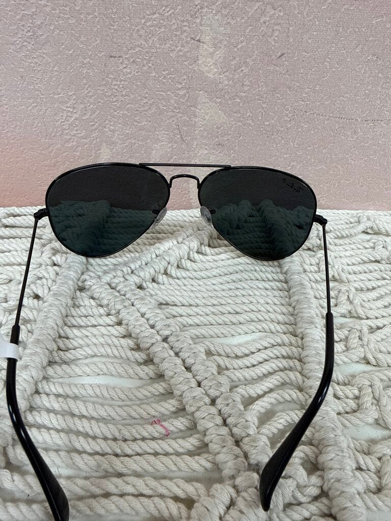 Ray Ban Black Frame Aviator Sunglasses w/Case