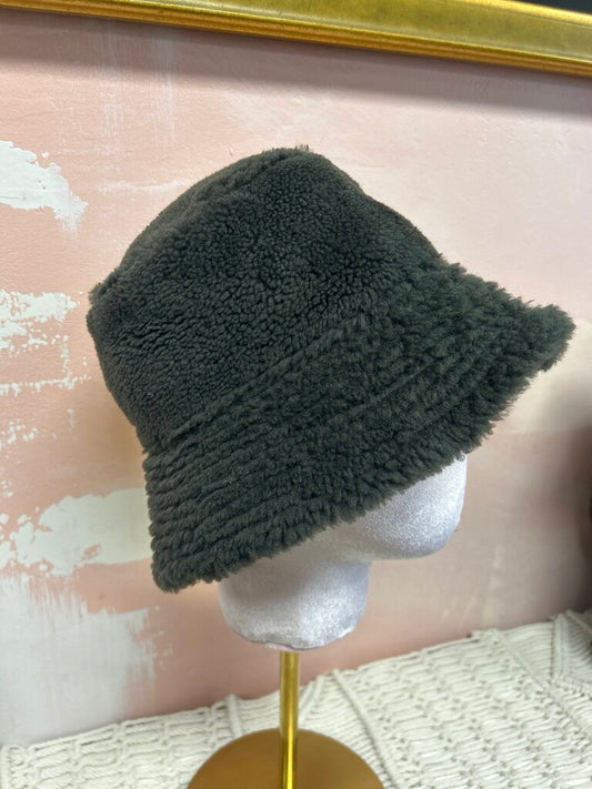 Yves Salomon Moss Reversible Shearling Bucket Hat
