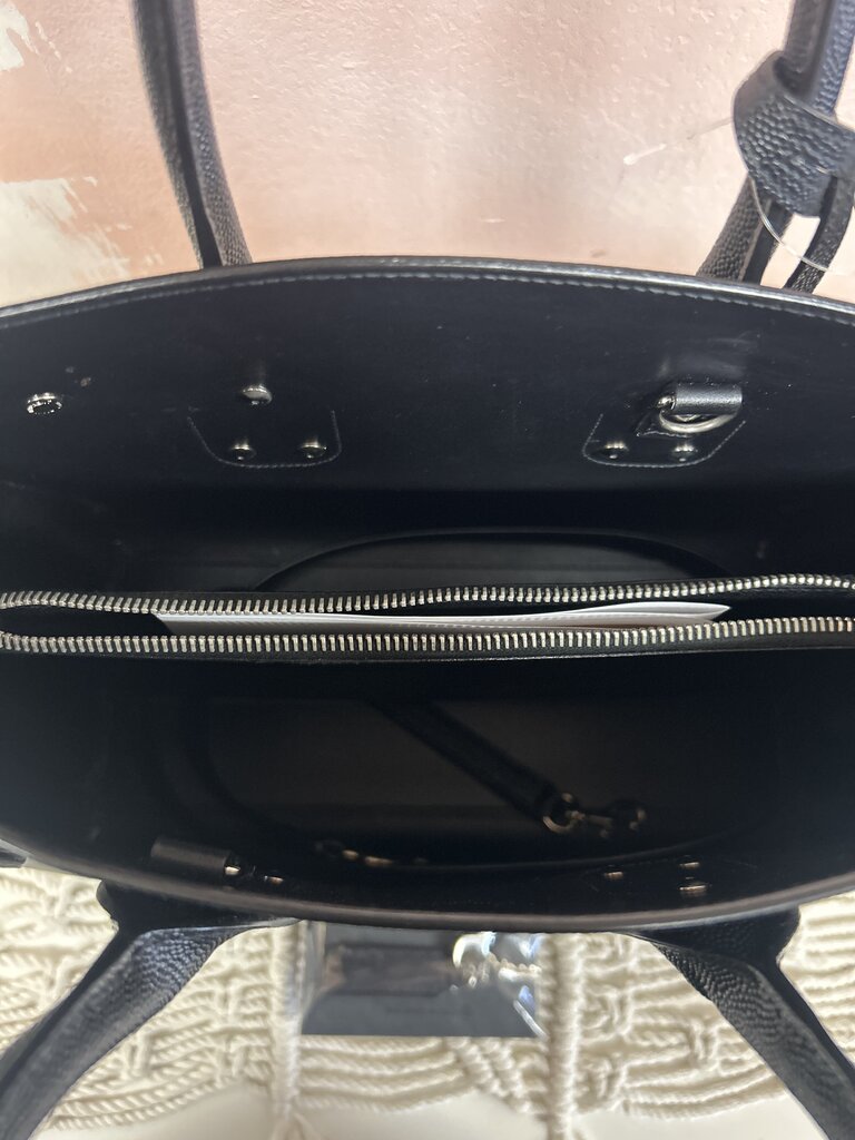 Saint Laurent Black Sac De Jour Small w/Dustbag (In stores $3600)