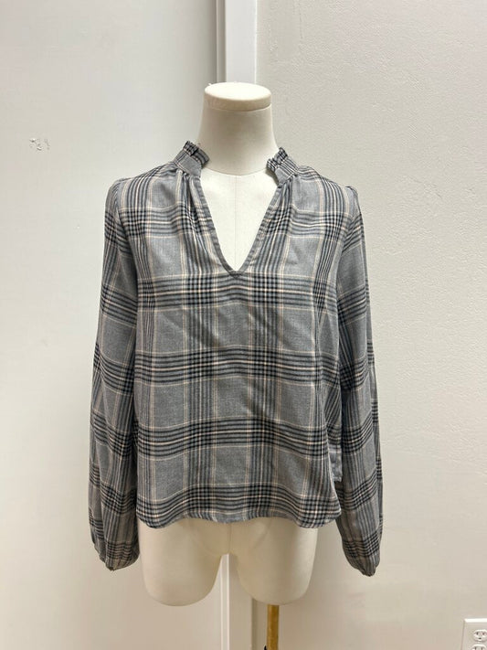 Evereve Grey Plaid Puff Sleeve Blouse