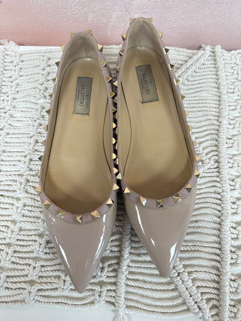 Valentino Tan Patent Rockstud Flat w/Dustbag