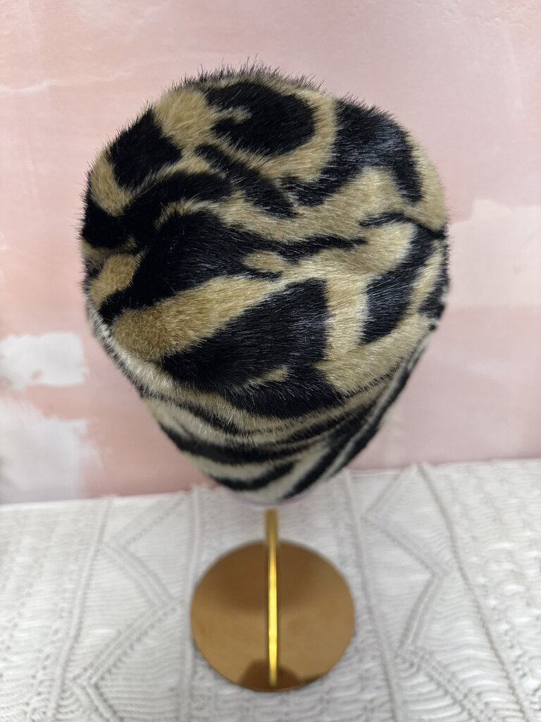 Anna Sui Faux Fur Bucket Hat