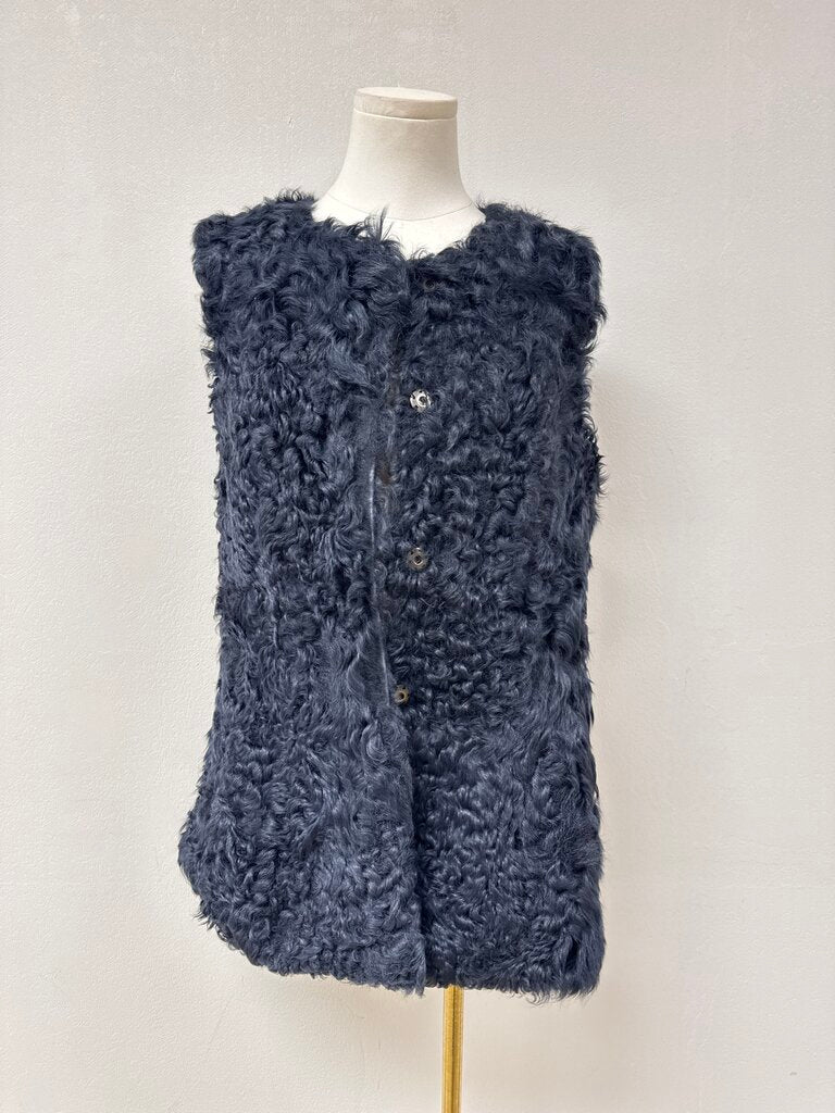 P.A.R.O.S.H. Curly HU Sheep Vest