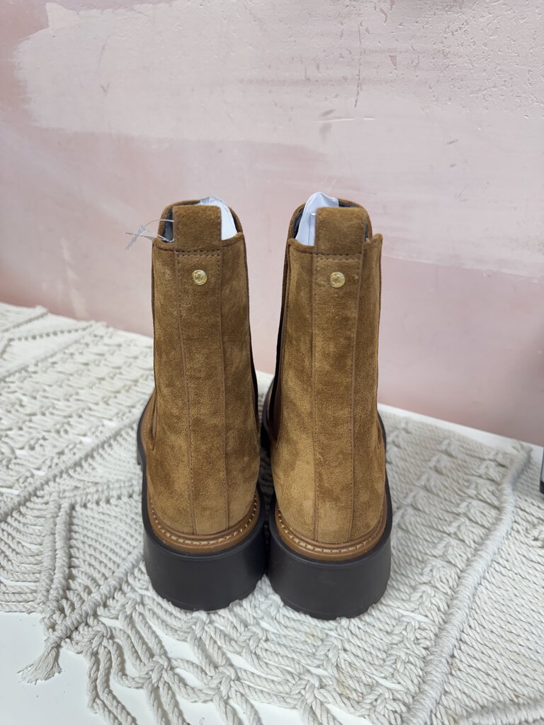 Veronica Beard Tan Suede Chelsea Boot NWT w/Box