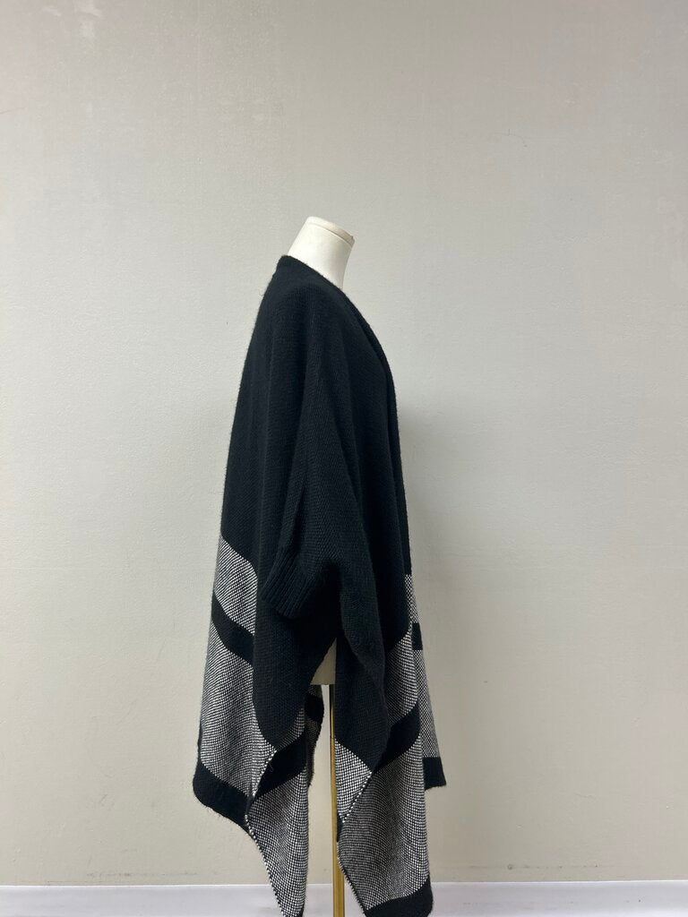 Apiece Apart Black and White Cape w/ Scarf