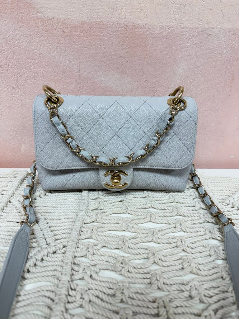 Chanel Small City Walk Caviar '19 (w/ box)