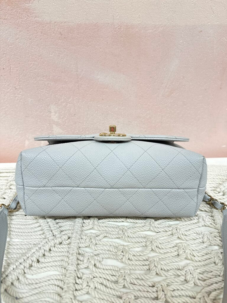 Chanel Small City Walk Caviar '19 (w/ box)