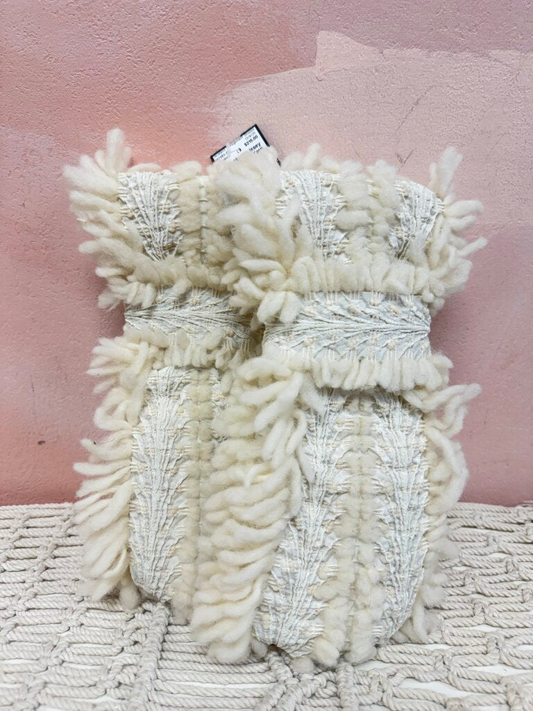 Issey Miyake Eagle Yarn MIttens