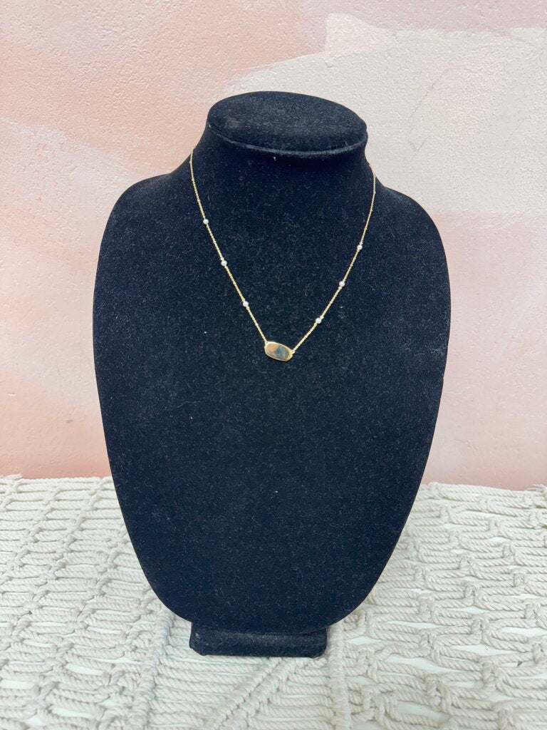 Kendra Scott Gold and Pearl Necklace w/Box