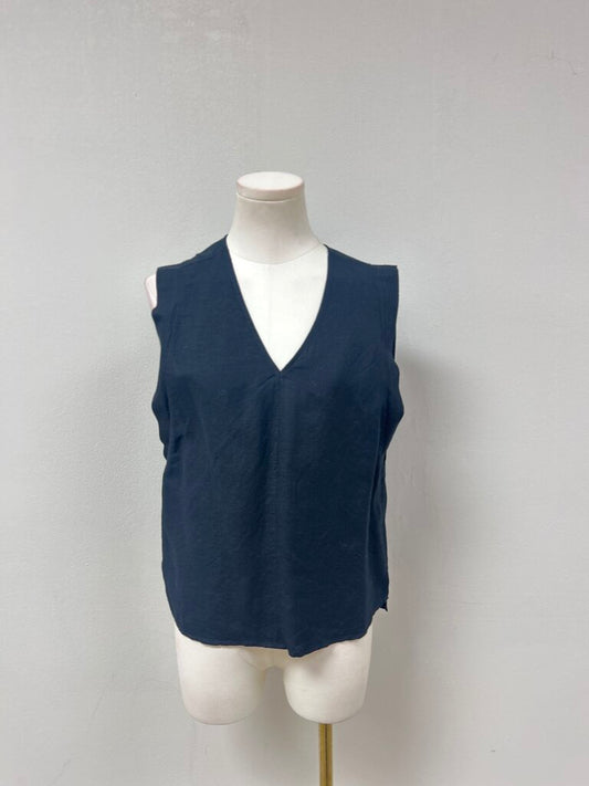 Evereve Black Musle Tank