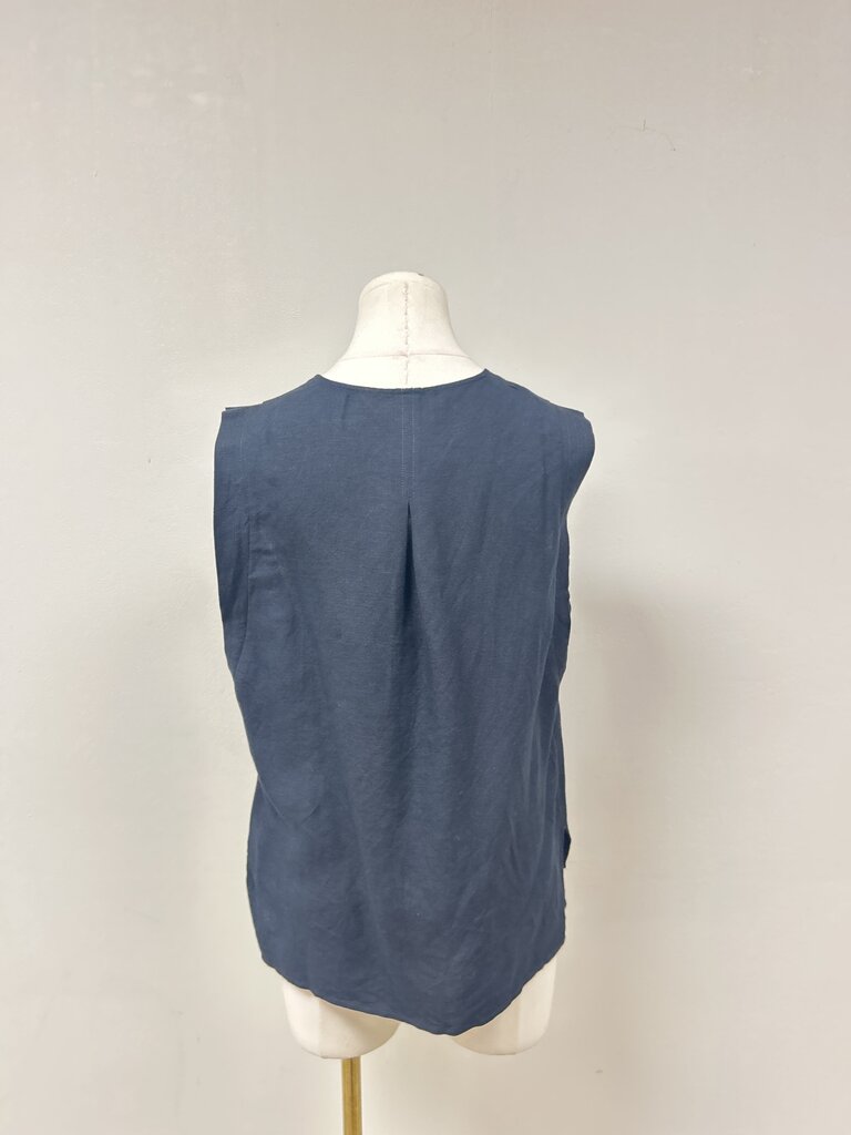 Evereve Black Musle Tank