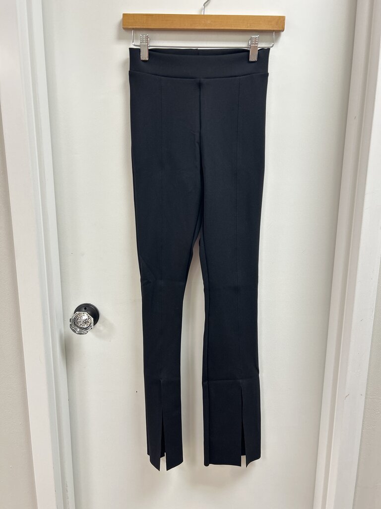 Commando Black Kick Out Legging NWT