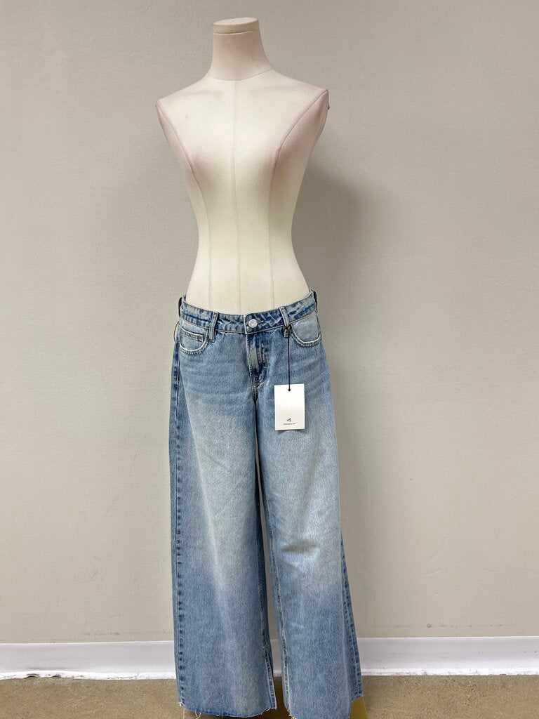 Hidden Blue Wide Leg Jean NWT
