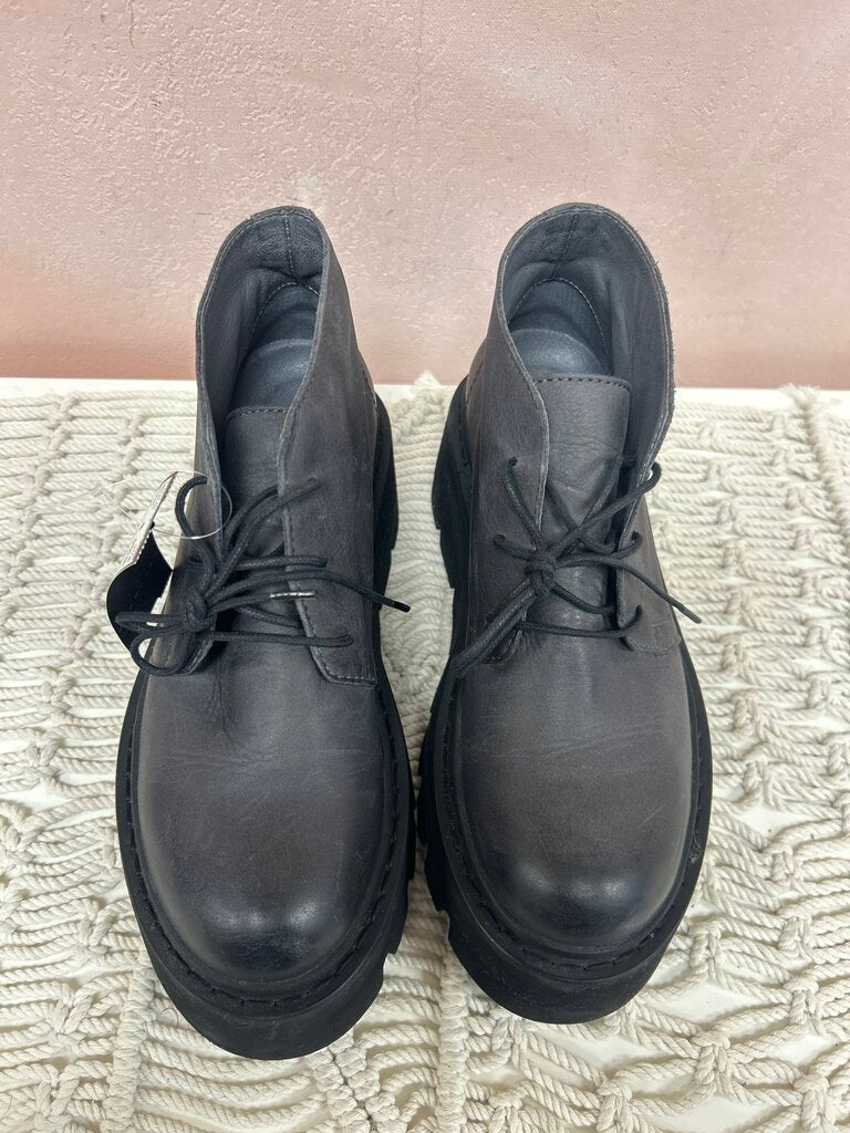 Lofina Black Lace Platform Lug Sole Shoe