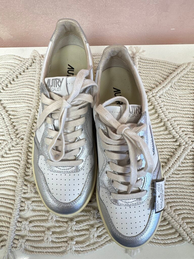 Autry White Platform Sneaker