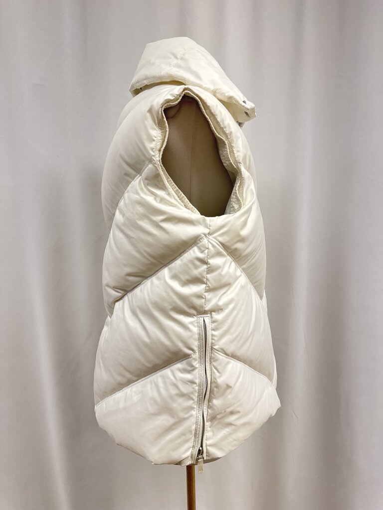 Escada Sport Whtie Puffer Vest