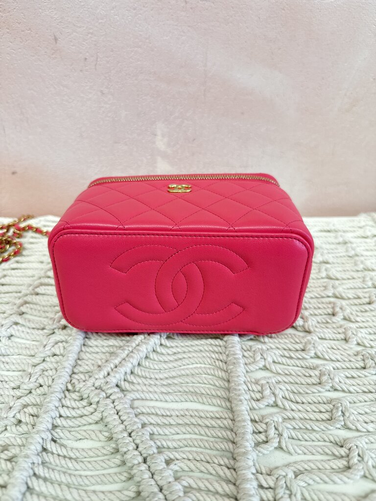 Chanel Pearl Crush Vanity