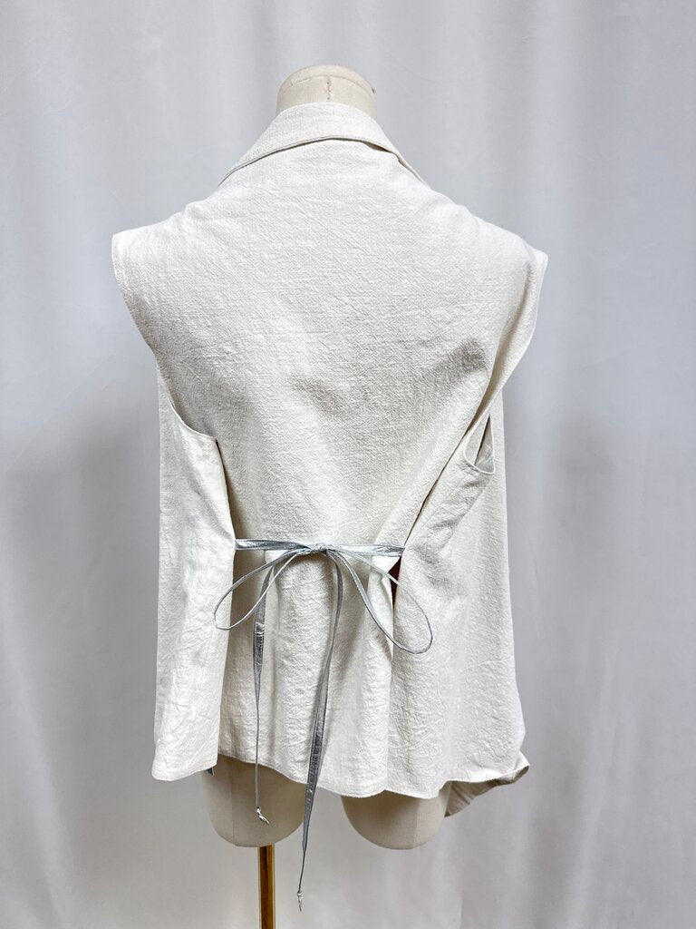 igor White and Silver Vest NWT