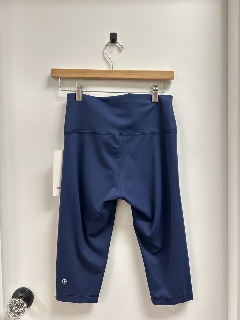 Lululemon Blue Capri Legging NWT