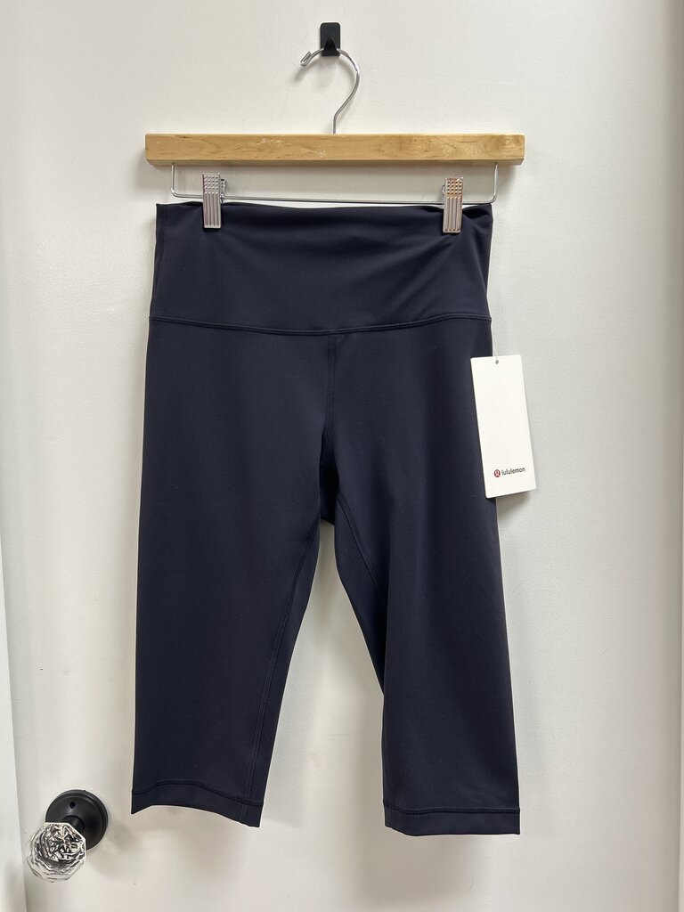 Lululemon Blue Capri Legging NWT
