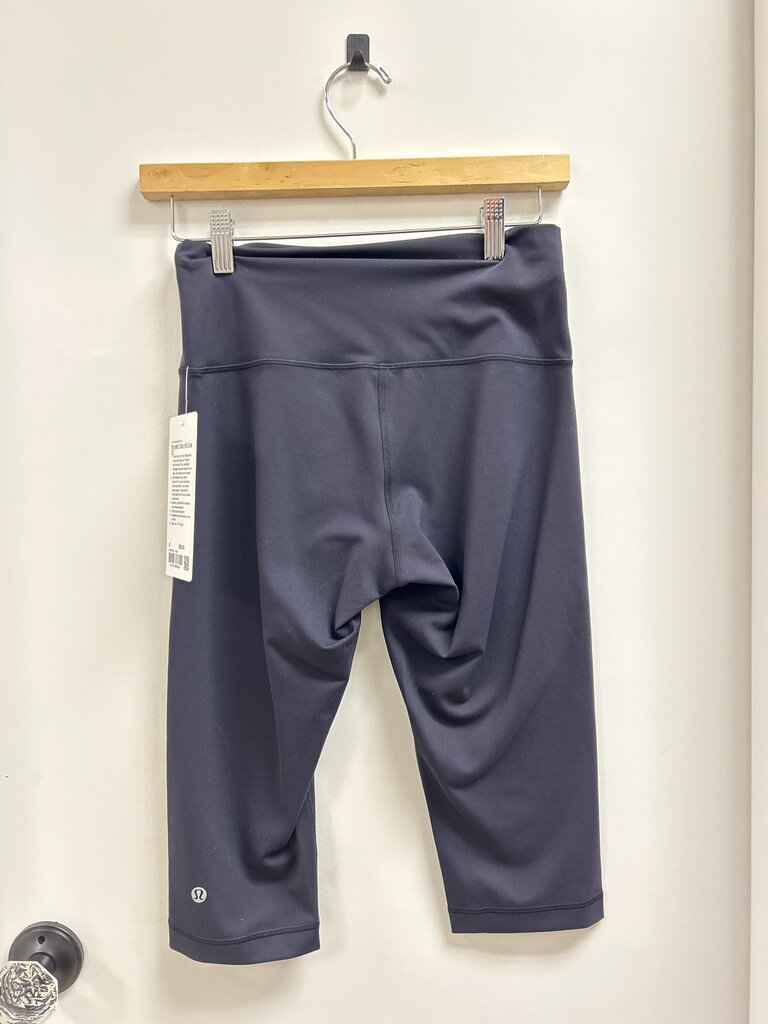 Lululemon Blue Capri Legging NWT