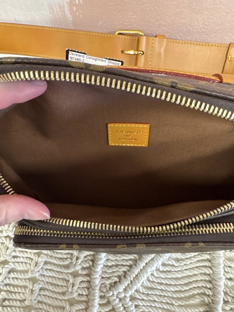 Louis Vuitton Monogram Rush Bumbag '25